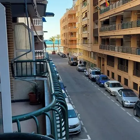 Eliza 3 Bedroom Modern Торевьиа