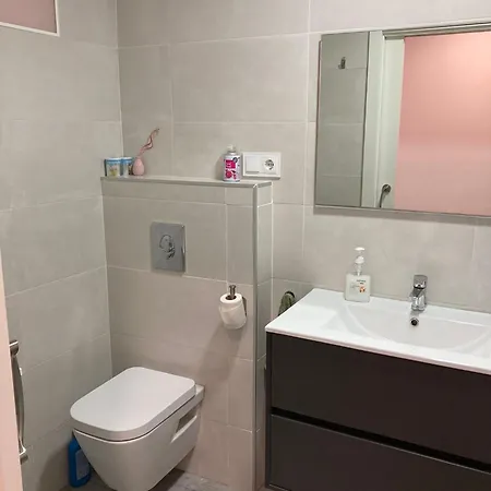 Eliza 3 Bedroom Modern Апартаменты *